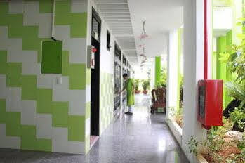 Ngoi Nha Xanh Hotel 3*